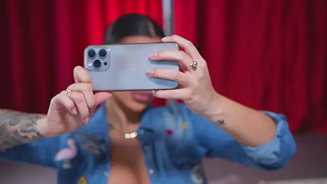 Snapshot of NatyDesiree chatting on 01-30-25, 07:26 NatyDesiree online show from 01-30-25, 07:26