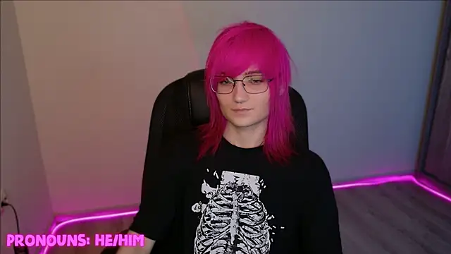 Snapshot of CuteYukiKun chatting on 12-01-24, 08:31 CuteYukiKun online show from 12-01-24, 08:31