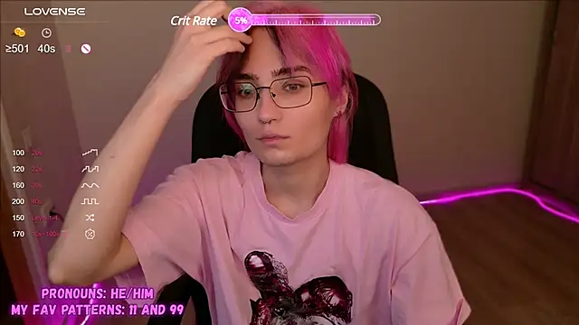 Snapshot of CuteYukiKun chatting on 03-10-25, 03:34 CuteYukiKun online show from 03-10-25, 03:34