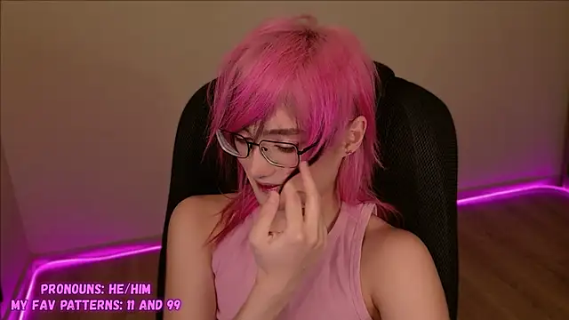 Snapshot of CuteYukiKun chatting on 03-16-25, 07:49 CuteYukiKun online show from 03-16-25, 07:49