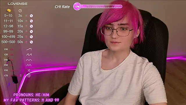 Snapshot of CuteYukiKun chatting on 03-22-25, 04:04 CuteYukiKun online show from 03-22-25, 04:04