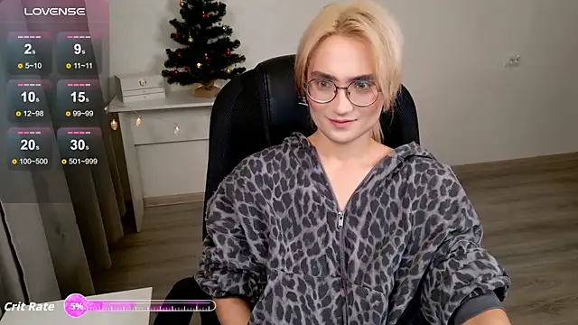 Snapshot of CuteYukiKun chatting on 12-04-25, 05:21 CuteYukiKun online show from 12-04-25, 05:21