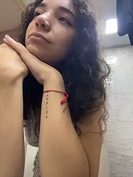 uniquerossie online show from 03-12-26, 07:58