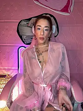 Snapshot of Chachou000 chatting on 01-17-25, 10:23 Chachou000 online show from 01-17-25, 10:23