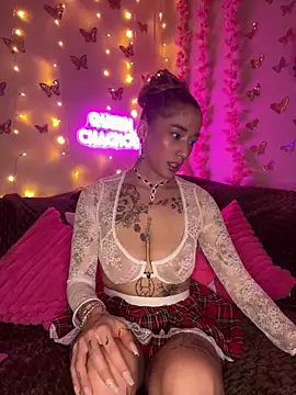 Snapshot of Chachou000 chatting on 03-20-25, 04:53 Chachou000 online show from 03-20-25, 04:53