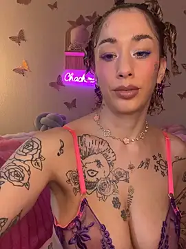 Snapshot of Chachou000 chatting on 11-27-25, 01:57 Chachou000 online show from 11-27-25, 01:57