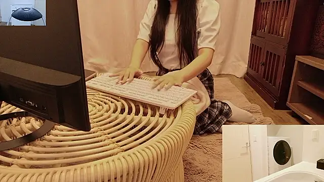 Snapshot of Kakushi_dori chatting on 06-12-26, 11:42 Kakushi dori online show from 06-12-26, 11:42
