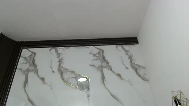 Lindsey8 online show from 04-19-26, 11:42