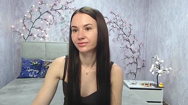 Snapshot of KaraCriegs chatting on 05-13-26, 05:21 KaraCriegs online show from 05-13-26, 05:21