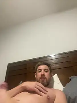 Snapshot of caliguy37 chatting on 12-15-25, 03:33 caliguy37 online show from 12-15-25, 03:33