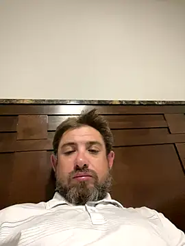 Snapshot of caliguy37 chatting on 01-08-26, 03:20 caliguy37 online show from 01-08-26, 03:20