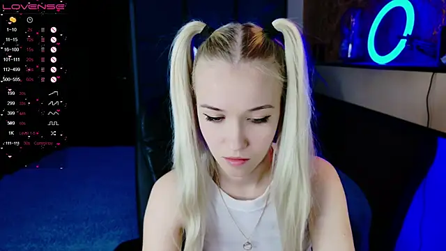 ShhhO O online show from 02-14-25, 06:12