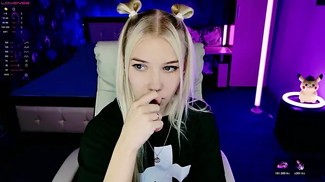 ShhhO O online show from 11-02-25, 03:58