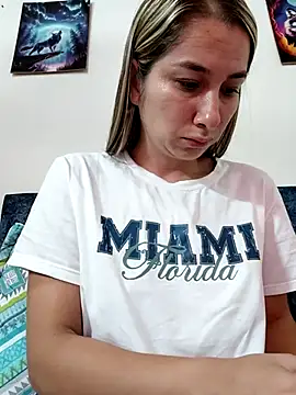 Iris love18 online show from 04-27-26, 02:37