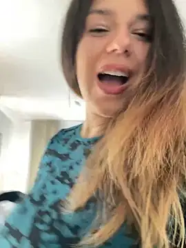 NadiraNoor online show from 02-18-26, 02:13