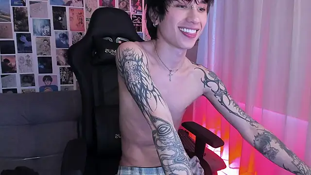 Snapshot of liamelf chatting on 01-18-25, 11:54 liamelf online show from 01-18-25, 11:54