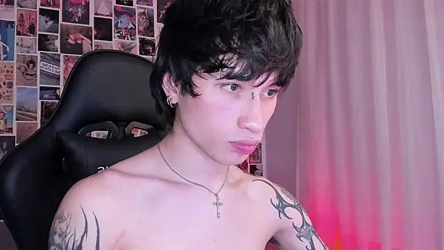 Snapshot of liamelf chatting on 01-19-25, 08:07 liamelf online show from 01-19-25, 08:07