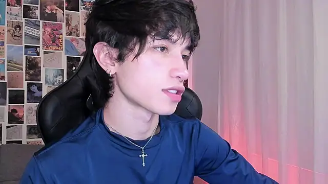 Snapshot of liamelf chatting on 03-11-25, 04:21 liamelf online show from 03-11-25, 04:21