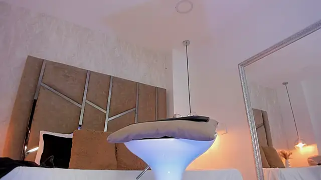 Martinaa Jones  online show from 03-03-26, 12:44