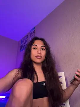 Snapshot of DanArant chatting on 11-11-25, 10:32 DanArant online show from 11-11-25, 10:32