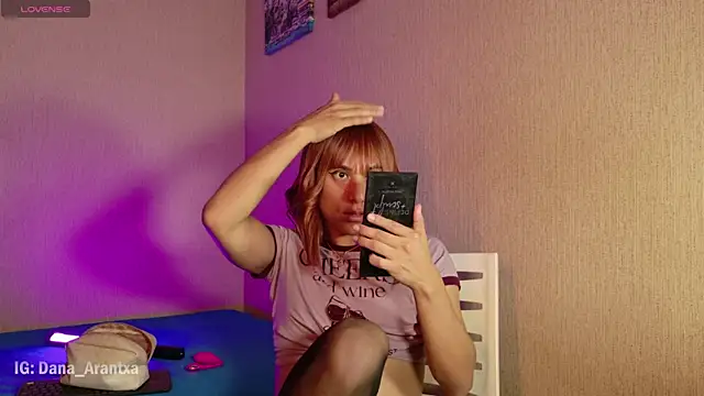 Snapshot of DanArant chatting on 11-25-25, 05:29 DanArant online show from 11-25-25, 05:29