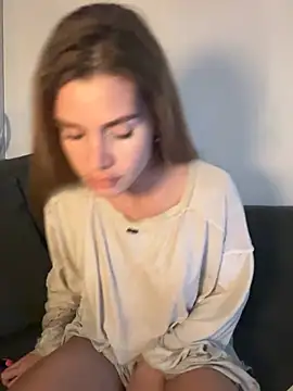 EmiliaCatalina online show from 03-19-26, 11:31