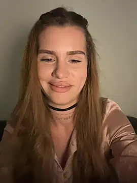 EmiliaCatalina online show from 03-29-26, 12:10