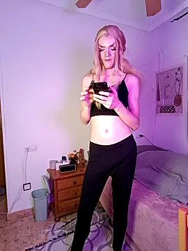 LillyAmore online show from 02-09-25, 06:47