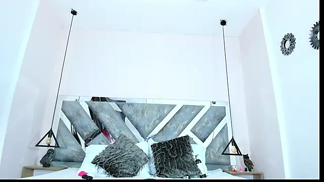 victoria cooper3 online show from 12-20-25, 11:28