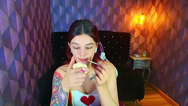 LiaHarryis online show from 10-31-25, 05:36