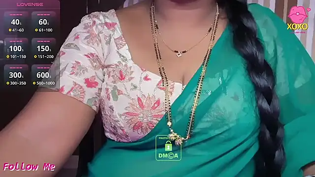 Snapshot of vani-09 chatting on 06-11-26, 06:22 vani-09 online show from 06-11-26, 06:22