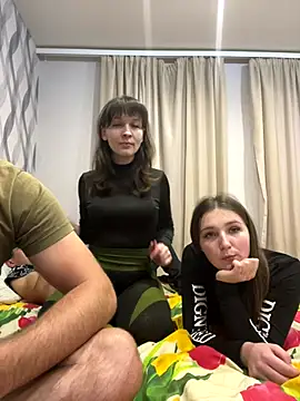 Niht Angels online show from 09-30-25, 06:57