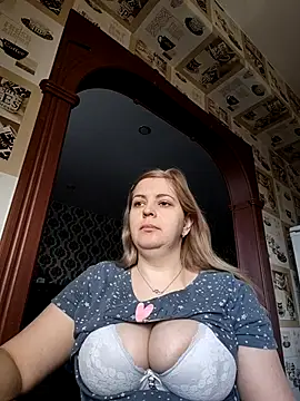 Lady nice cat online show from 04-09-26, 02:44