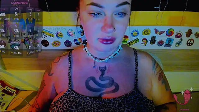 Snapshot of EllieOz chatting on 11-05-25, 07:03 EllieOz online show from 11-05-25, 07:03