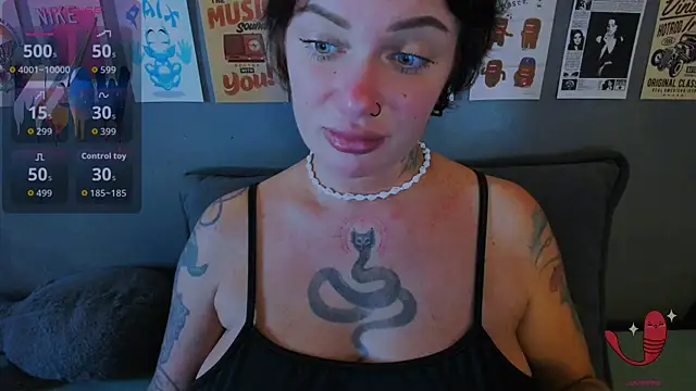EllieOz online show from 06-22-26, 04:59