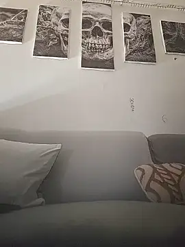 LauraBaby online show from 06-10-26, 07:40