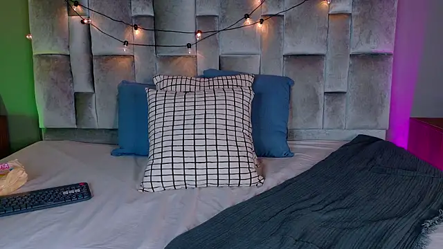 nahomi campbell online show from 02-04-26, 07:42