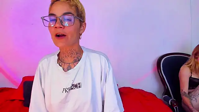 anaroman01 online show from 12-11-24, 11:54