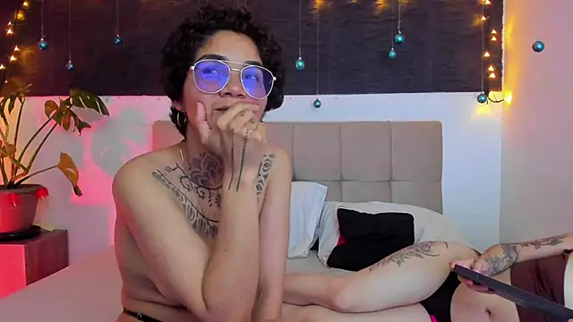 anaroman01 online show from 12-19-25, 11:01