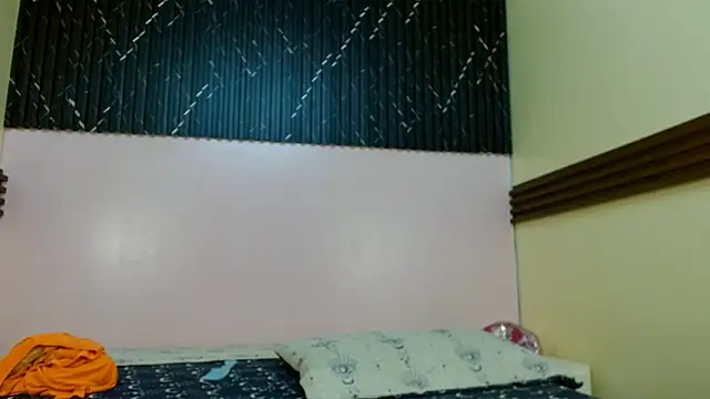 Snapshot of VeronicaRobles chatting on 10-07-25, 06:49 VeronicaRobles online show from 10-07-25, 06:49