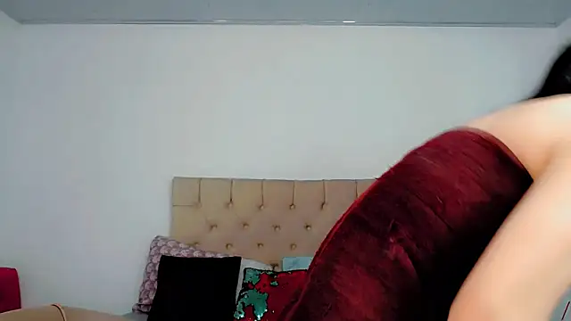 Snapshot of maria_camilacms chatting on 10-31-25, 05:14 maria camilacms online show from 10-31-25, 05:14