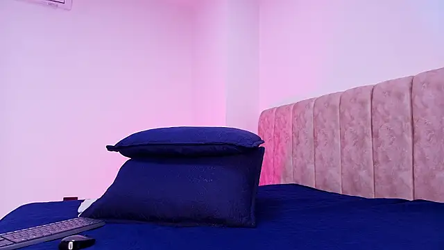 arl chloee online show from 02-21-26, 03:07