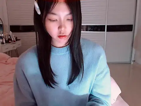 Snapshot of -Lucky_Girl chatting on 02-04-25, 08:56 -Lucky Girl online show from 02-04-25, 08:56