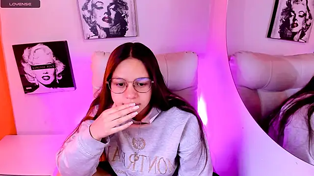 SamanthaRoldaan online show from 04-22-26, 03:24