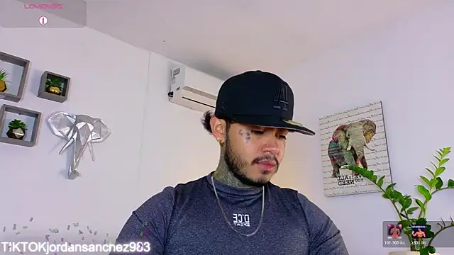 JordanSmiith  online show from 02-06-26, 08:23