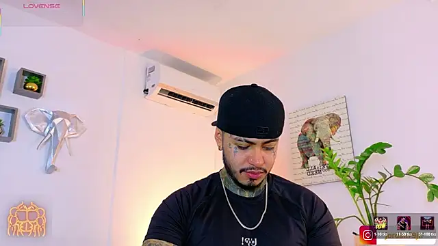 JordanSmiith  online show from 07-10-26, 09:06