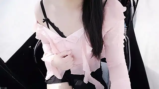 Fannywell online show from 04-14-26, 06:30