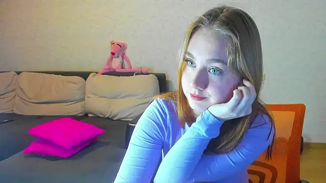 Snapshot of natali2550 chatting on 01-18-25, 02:03 natali2550 online show from 01-18-25, 02:03