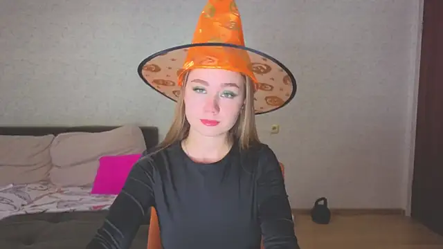 Snapshot of natali2550 chatting on 10-28-25, 06:39 natali2550 online show from 10-28-25, 06:39