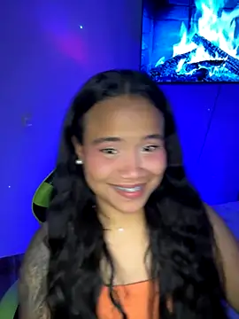 leila 22 online show from 11-11-25, 08:14